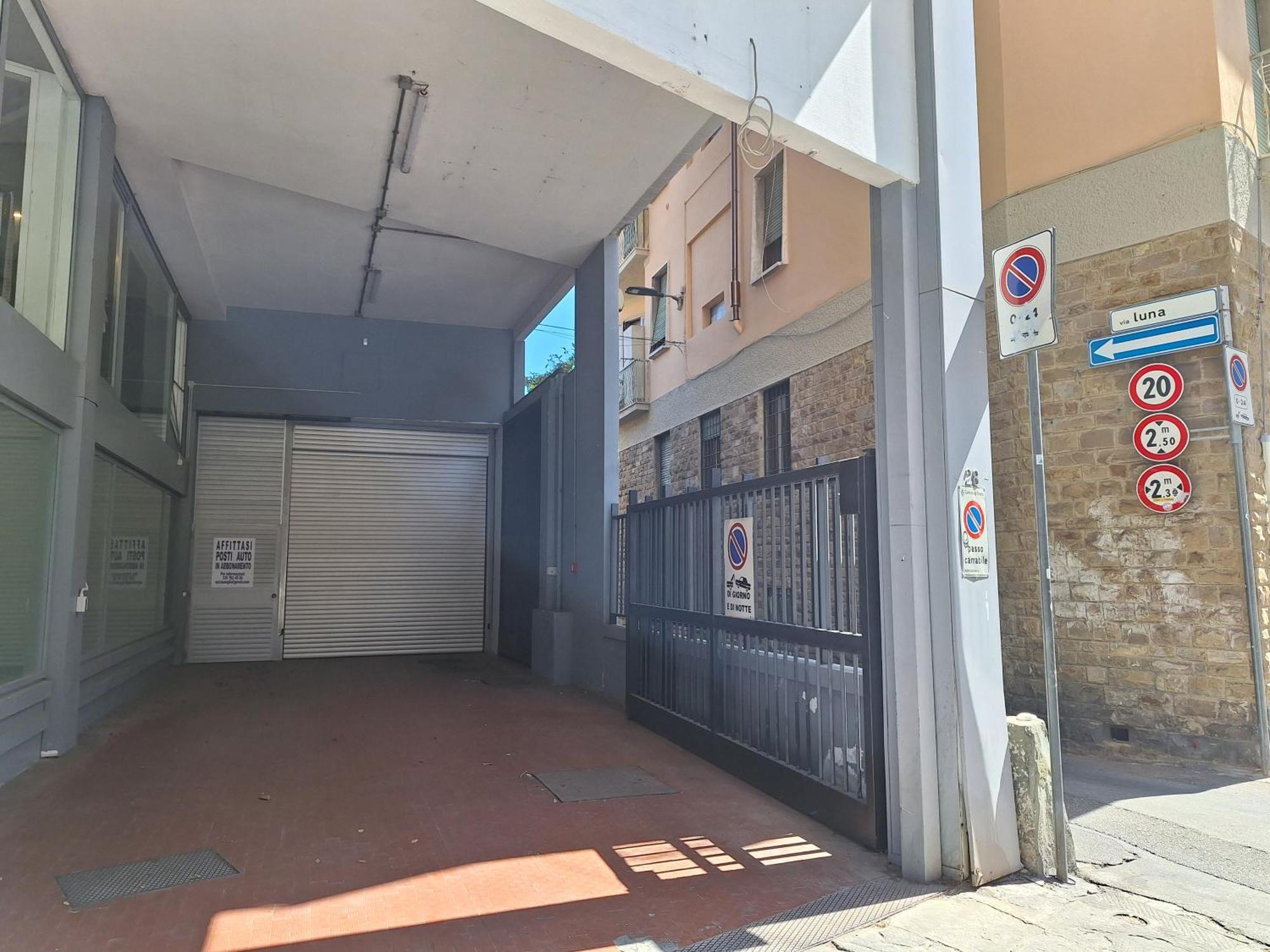 Flat Moon Over Florence Terrace And Free Parking Bagian luar foto